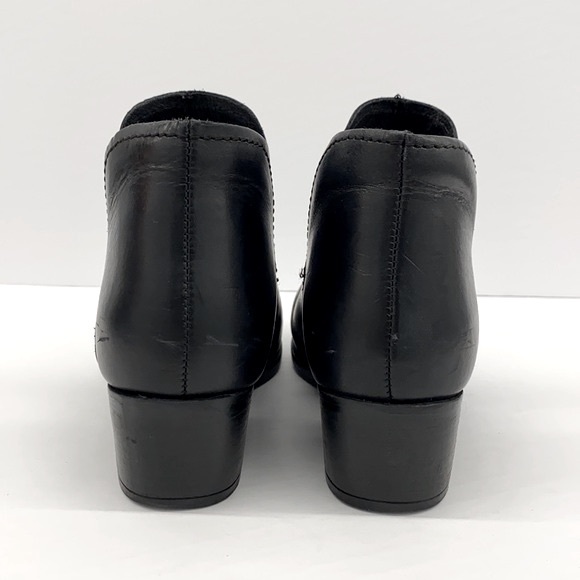 Steven Madden Joella Black Leather Bootie - Picture 11 of 13